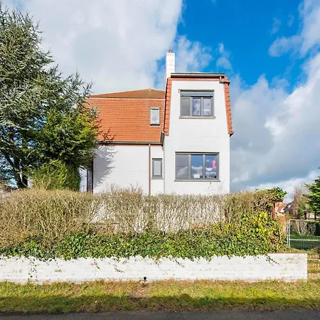 Near Sea And Shops In Belgium, Cleaning Included Villa *